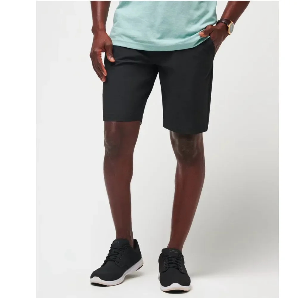TravisMathew The Beck Perfect  Short 9.5” in Black 32